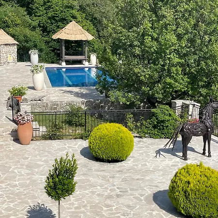 Mona Lisa Montenegro Villa *